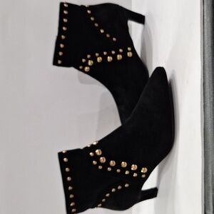 Comfort Est.1946 (NEW) Black Faux Suede Studded Low Heel Comfort Ankle Boots 9